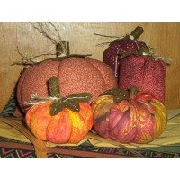 Sculpted Fabric Pumpkins